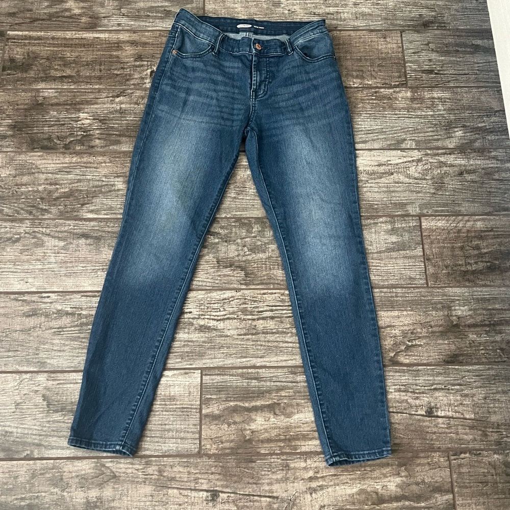 Old Navy Women's Skinny Jeans in Deep Blue